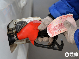 中国式油价预计将迎来大幅下调，其实国际上已经跌劈叉了